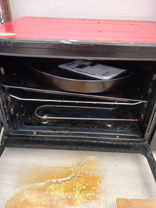 Продам духовую печь