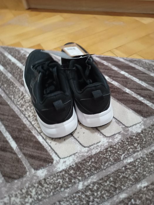 Дамски маратонки umbro