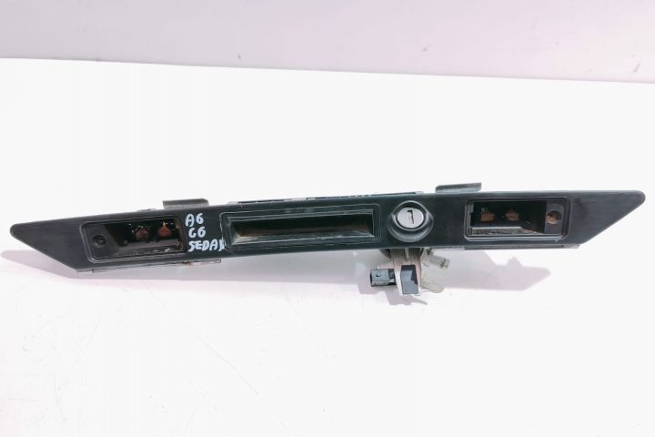 Maner deschidere haion 8E0827657E Audi A4 B7 seria