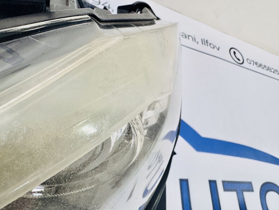 Far stanga bixenon BMW E90 LCI dupa 2010 cod 72025839