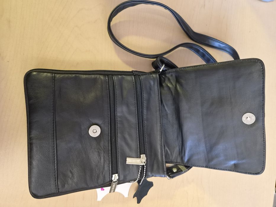 Чисто нова мъжка чанта от естествена кожа (100% Leather)