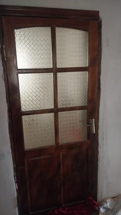 Двери продаю срочно