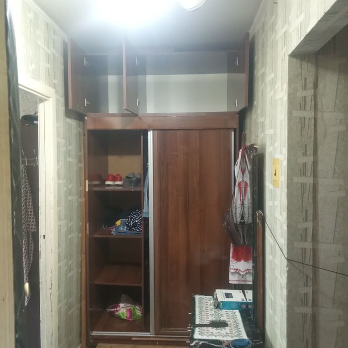 Продаётся шкаф-купе в хорошем состоянии.