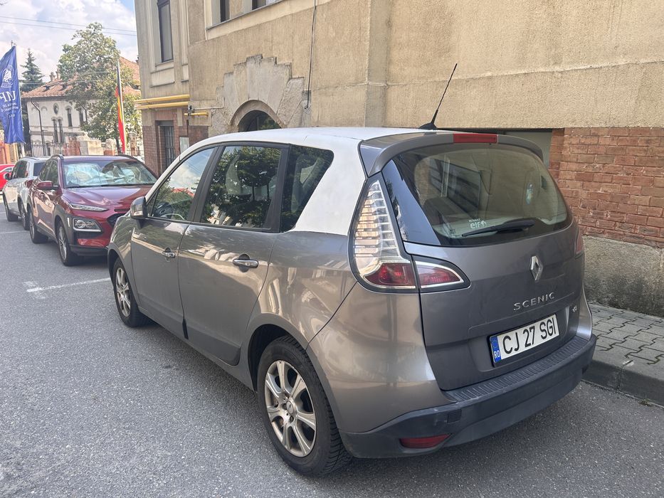 RENAULT Scenic 2012 — imagine 4