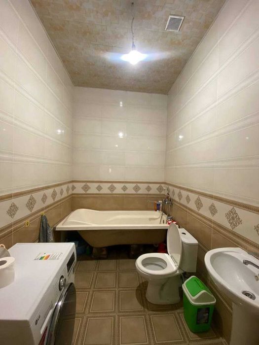 Олмос мах. 7 соток 5 хона ховли сотилади