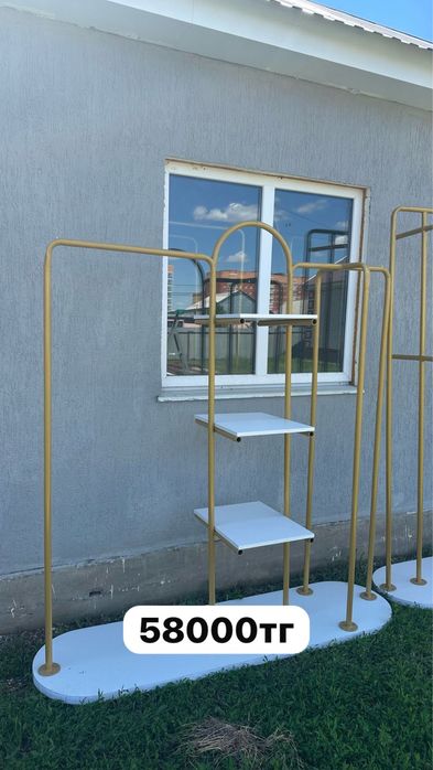 Торговое оборудование для вещей