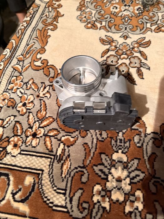 Дроссельная заслонка приора