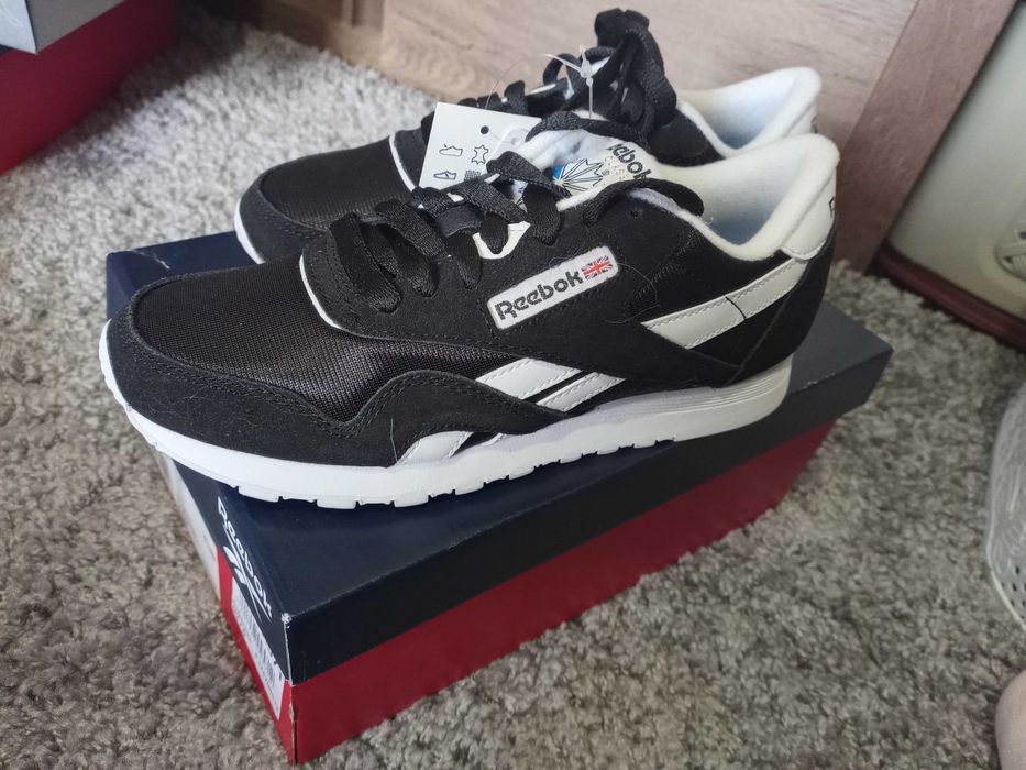 Оригинални маратонки Reebok