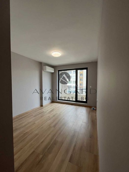 Продава се Тристаен апартамент в Пловдив, Христо Смирненски - 140 кв.м за 2550 €/кв.м - Снимка #4