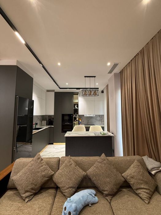 Mirabad Avenue 3 комнатная квартира