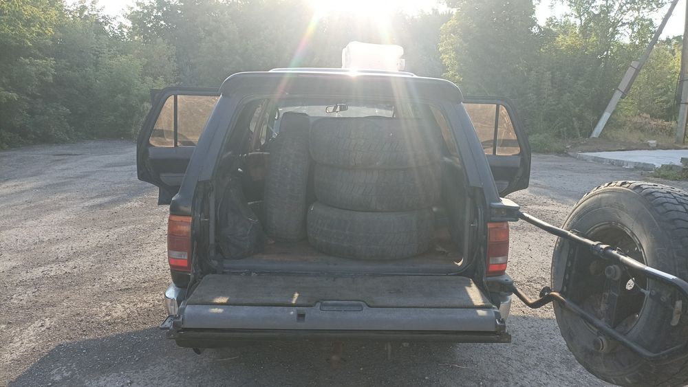Тойота Hilux сюрф