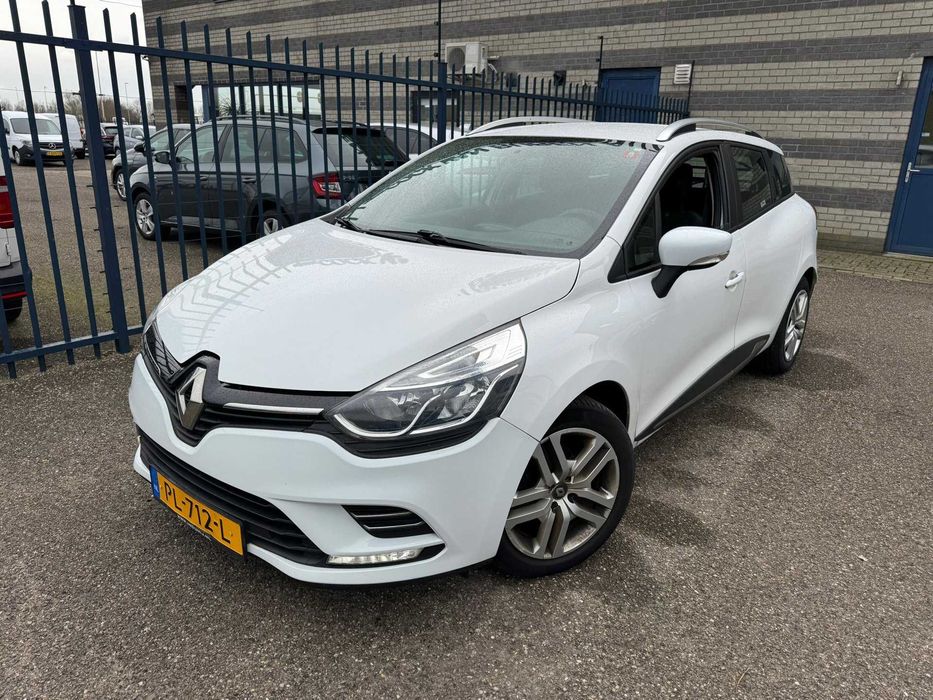 Inchiriere auto - Renault Clio - Masina de inchiriat  in Bucuresti