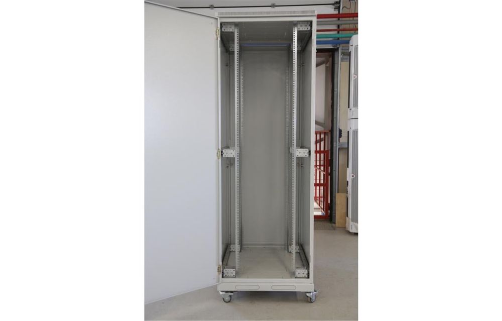 Телекоммуникационный шкаф 30-33U 800х800
