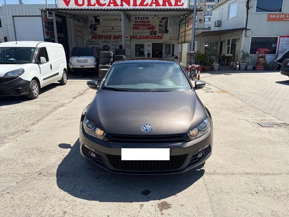 Volkswagen Scirocco Volkswagen Scirocco 2.0 TDI 177 CP, Life Plus, Trapă Panoramică