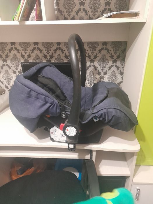 Продам детскую коляску