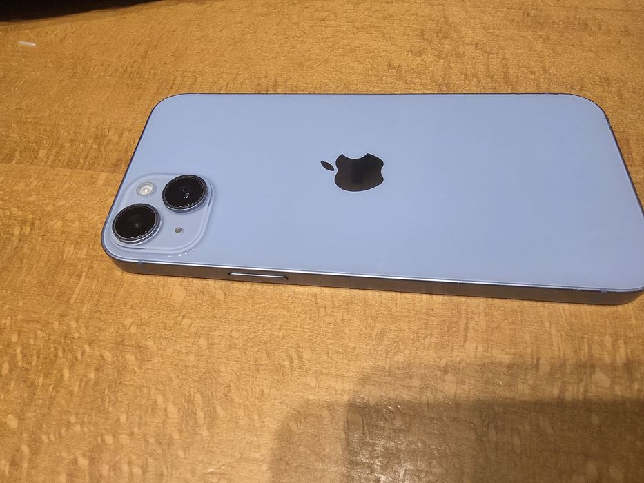 Продавам Iphone 14 plus