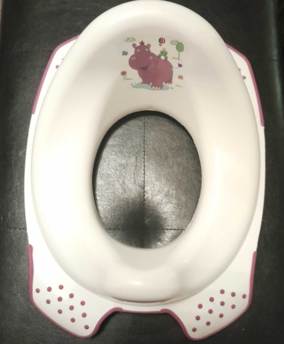 Детска седалка за тоалетна чиния - анатомична приставка  HippoFarm