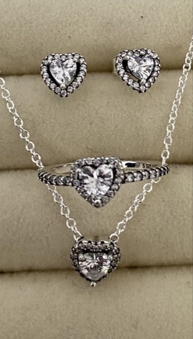 Set Bijuterii PANDORA Argint 925 – Inel, Cercei și Lantisor Inimă (Nou / Stare impecabilă)