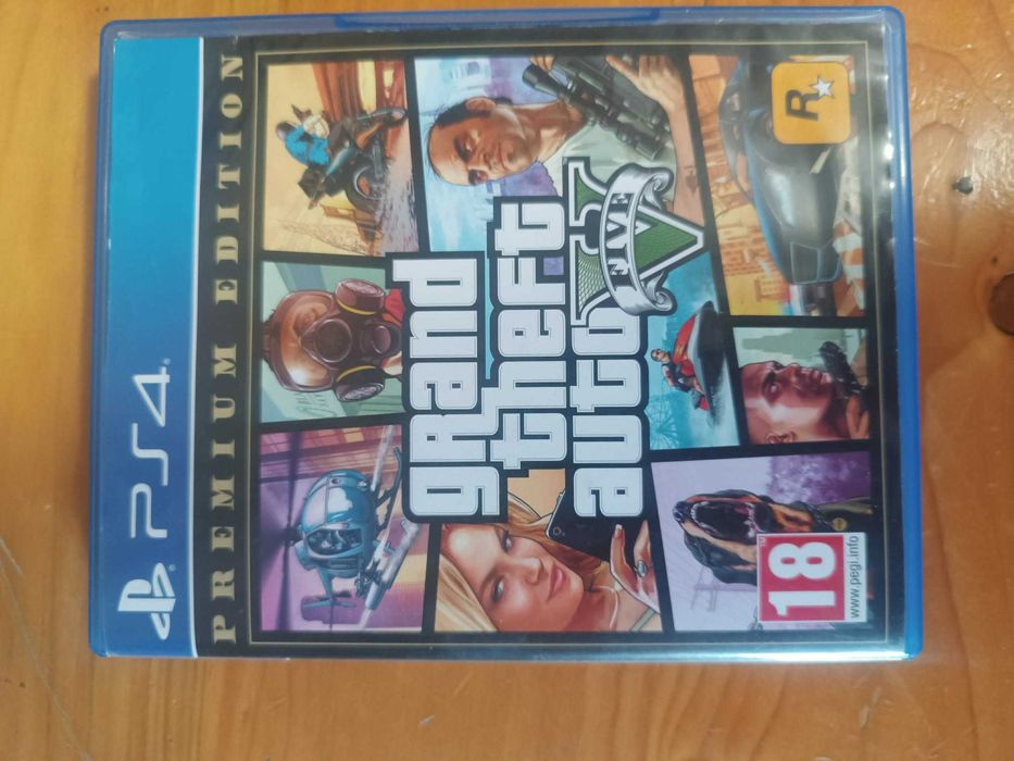 Grand Theft Auto V - Premium Edition (PS4)