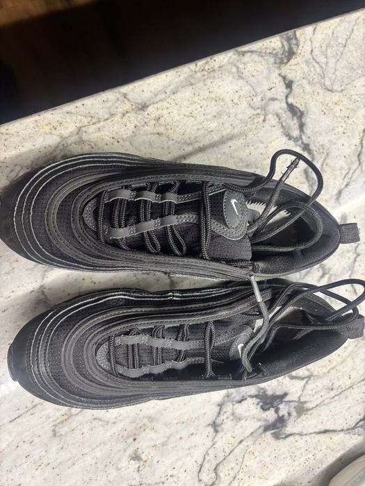 Маратонки  Nike air max номер 38,5