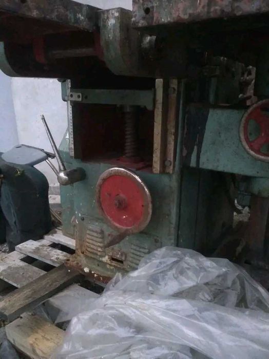 Абрихт, щрайхмус, фреза, борапарат. Четири операционна машина