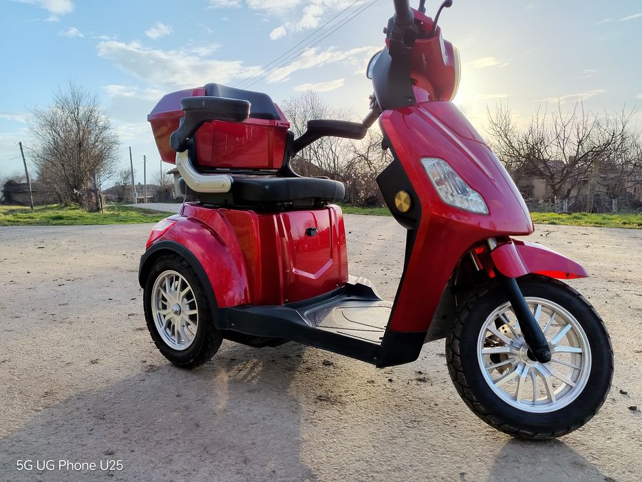 Инвалиден скутер