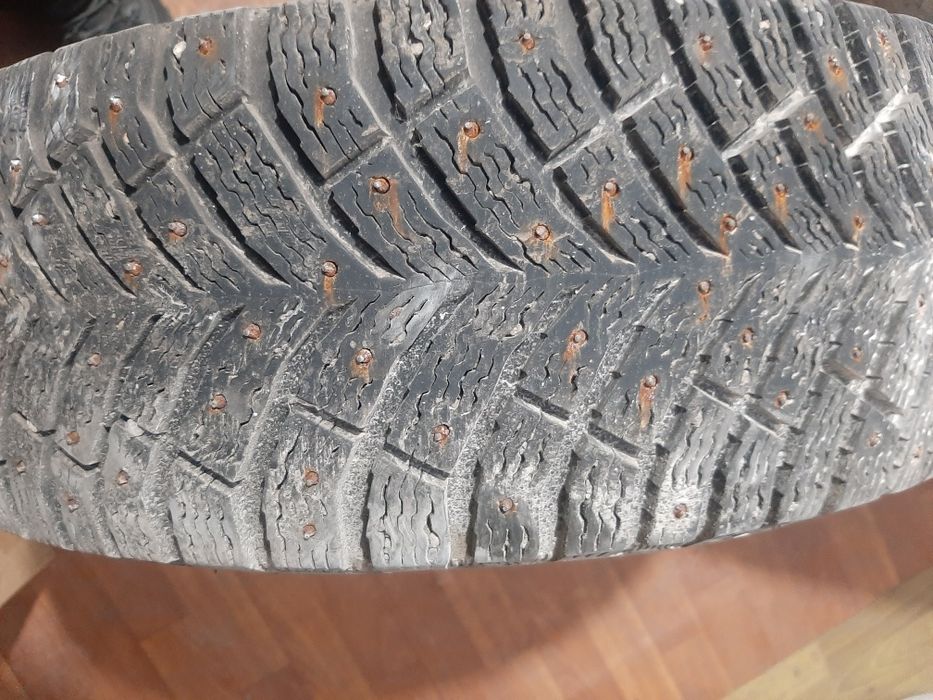 Продам шины недорого