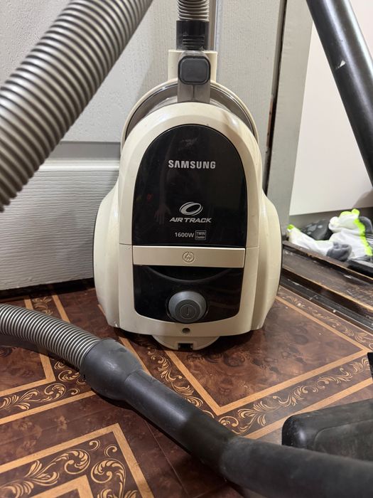Пылесос Samsung SC4520, б/у, рабочий, в хорошем состоянии
