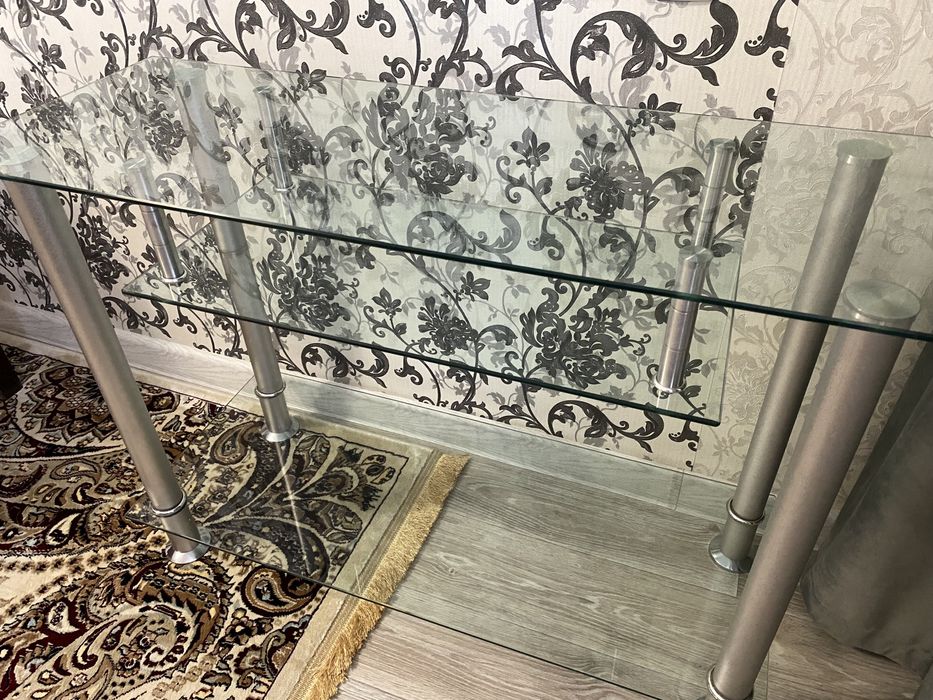 Стеклянный подставка под телевизор