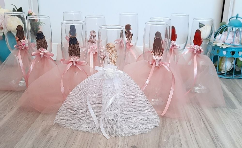 Чаши и гривни дъска  за моминско парти