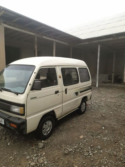 Damas1 sotiladi 2yil bolgan 1 joyda  Suvagi butun moshina