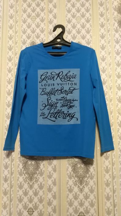 Продам Кофты на мальчиков