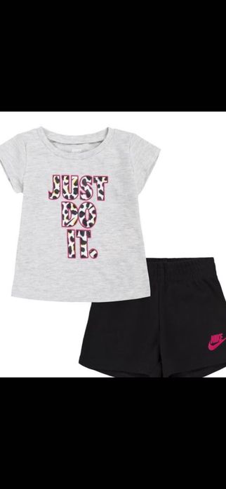 Нови оригинални комплекти NIKE за момичета