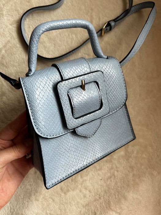 Малка светлосиня чантичка Zara