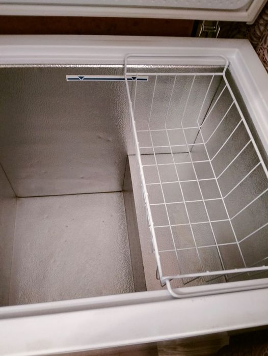 Продам морозильную камеру