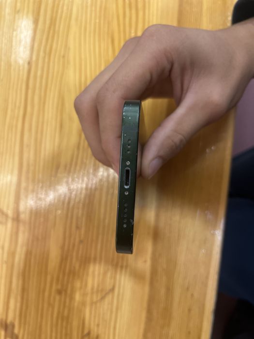 iPhone 13