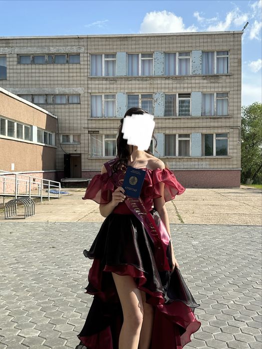 Вечернее выпускное платье