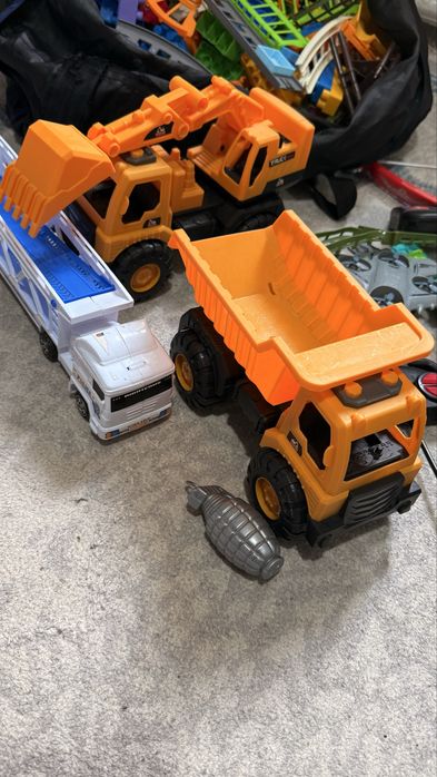 Продам игрушки все 5000
