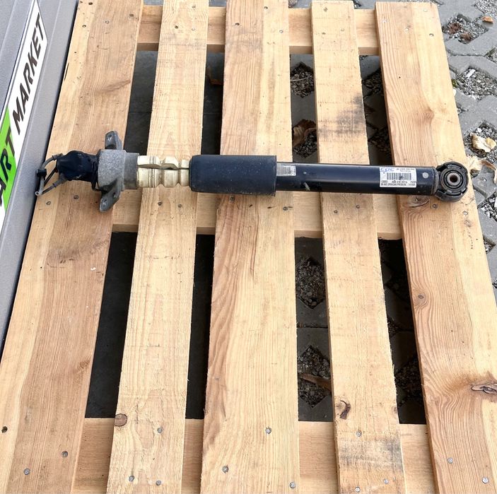 Заден амортисьор AUDI A6 A7 C7 4G 4G0616031L