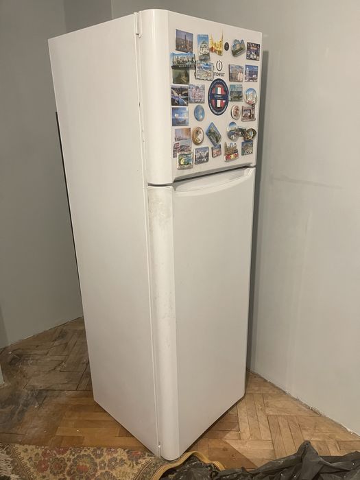 Хладилник indesit