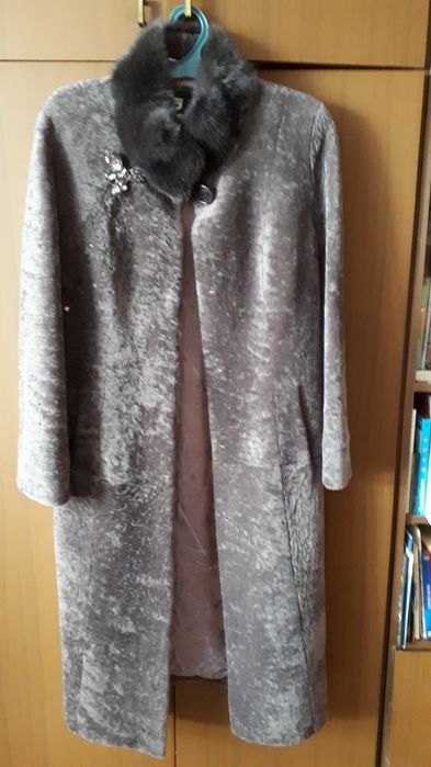 Продам мутоновую шубу