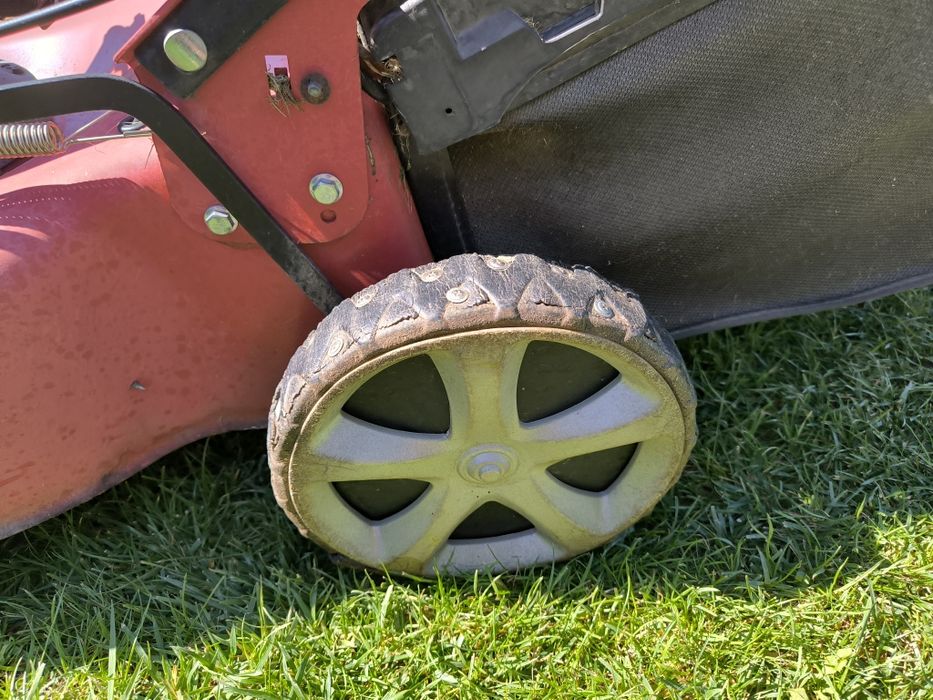 Самоходна косачка Raider GLM12