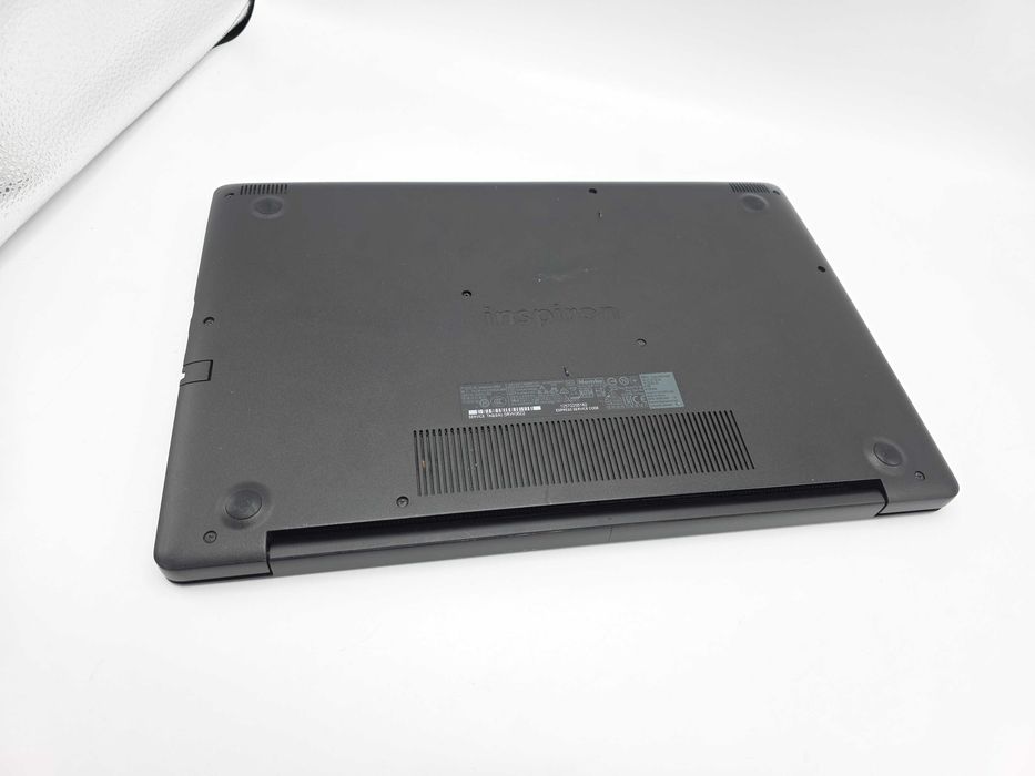 Laptop 15.6" FHD Dell Inspiron 3583 i7-8565U 16GB Ram 512GB SSD Black