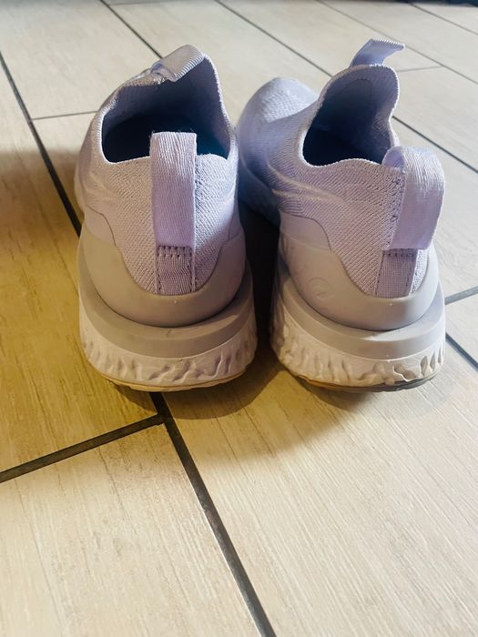 Маратонки без връзки Nike