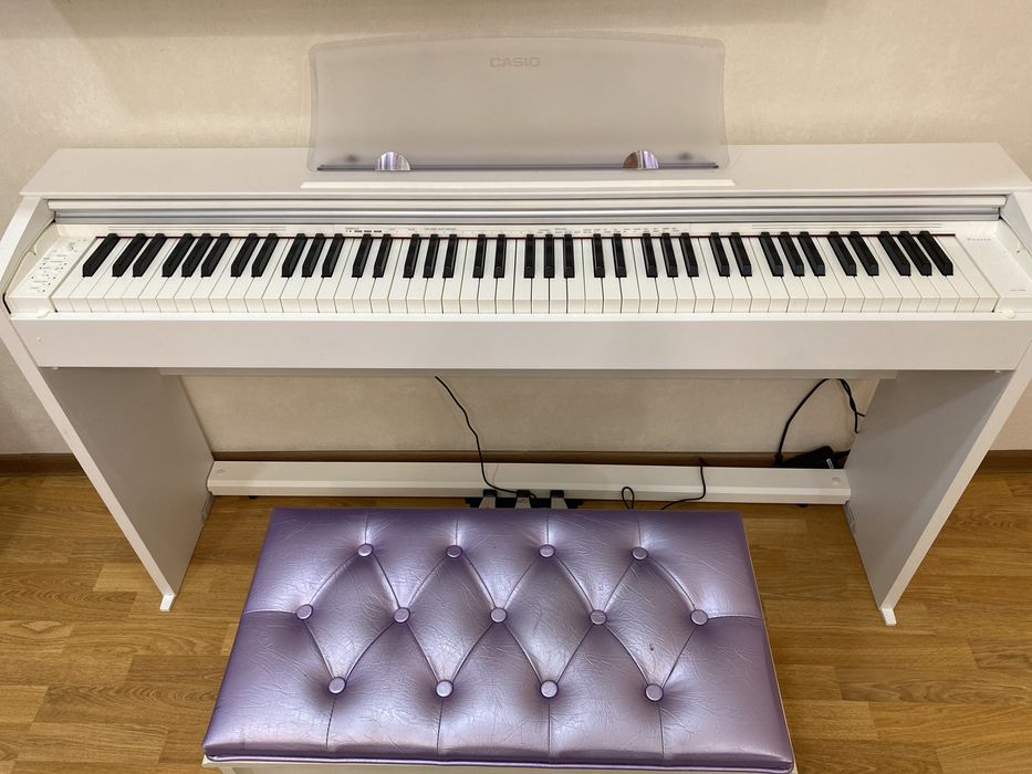 Электронный фортепиано “Casio”