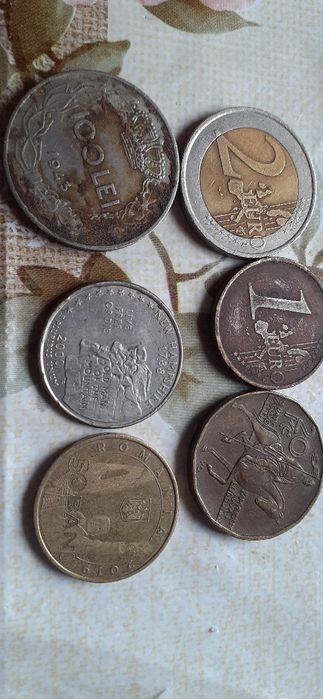 Monede diferiți ani!