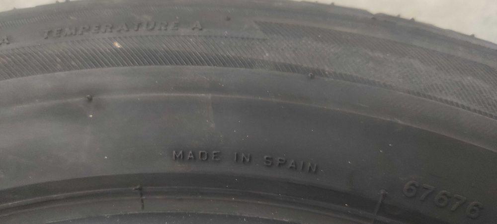 Гуми 4бр. 225/55/17 BRIDGESTONE Turanza T001- летни 150 лв