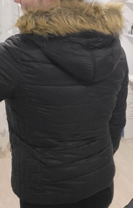 Geaca neagra calda !!