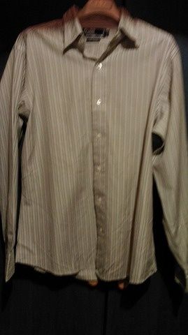 НАМАЛЕНИЕ-Продавам маркови мъжки ризи-3 броя-30лева