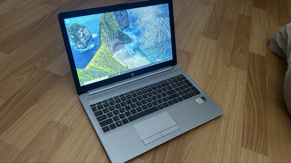 Ноутбук HP 250 G7